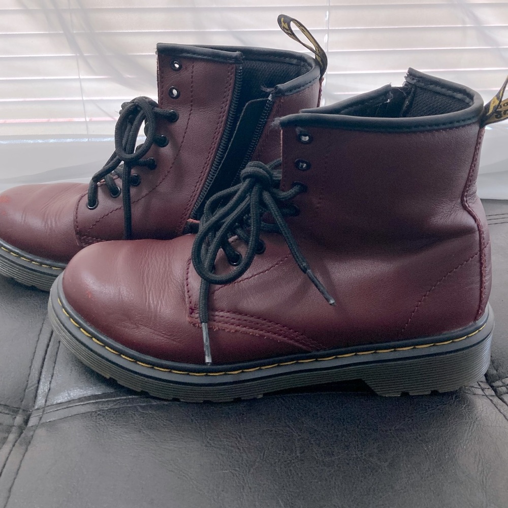 Dr. Martens - burgundy. Youth size.